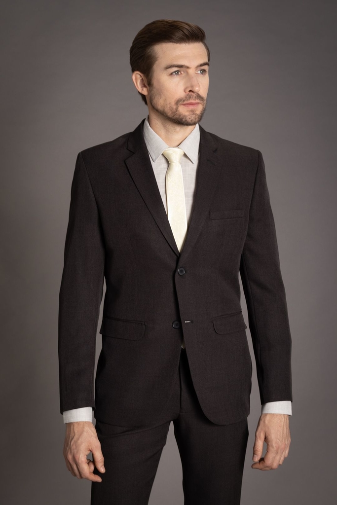 alugar um terno, aluguel de terno, aluguel de roupas, terno preto